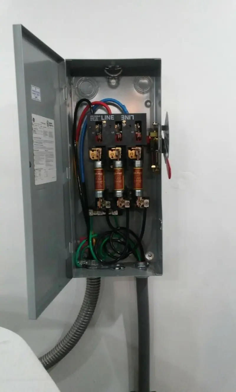 Three-phase disconnect switch installed for Smoke Detector Installation in Ocean City